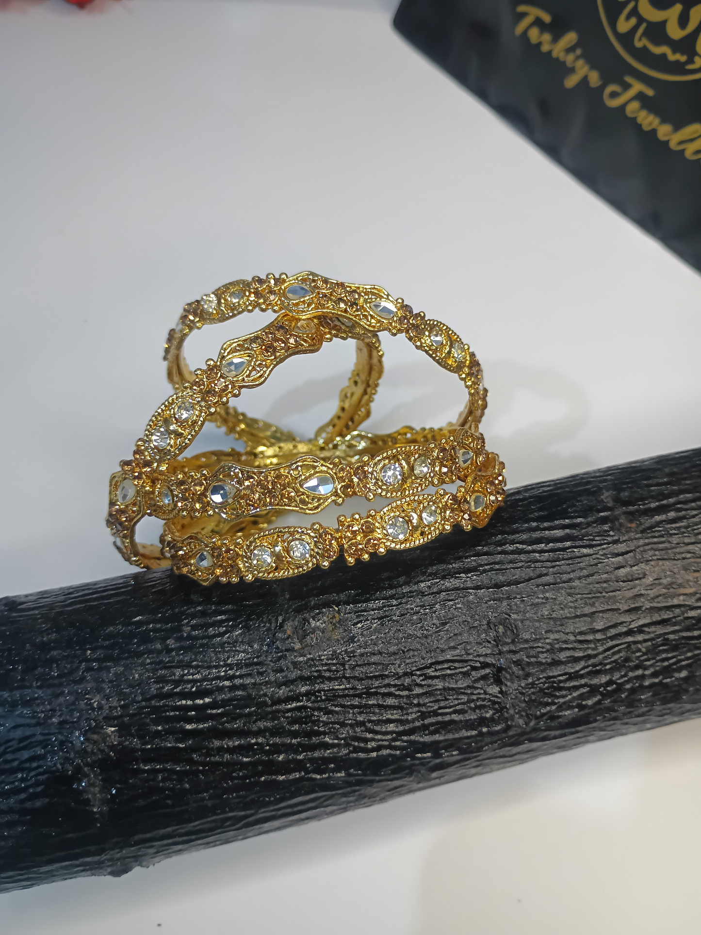 Article A101 NOOR-E-KUNDAN