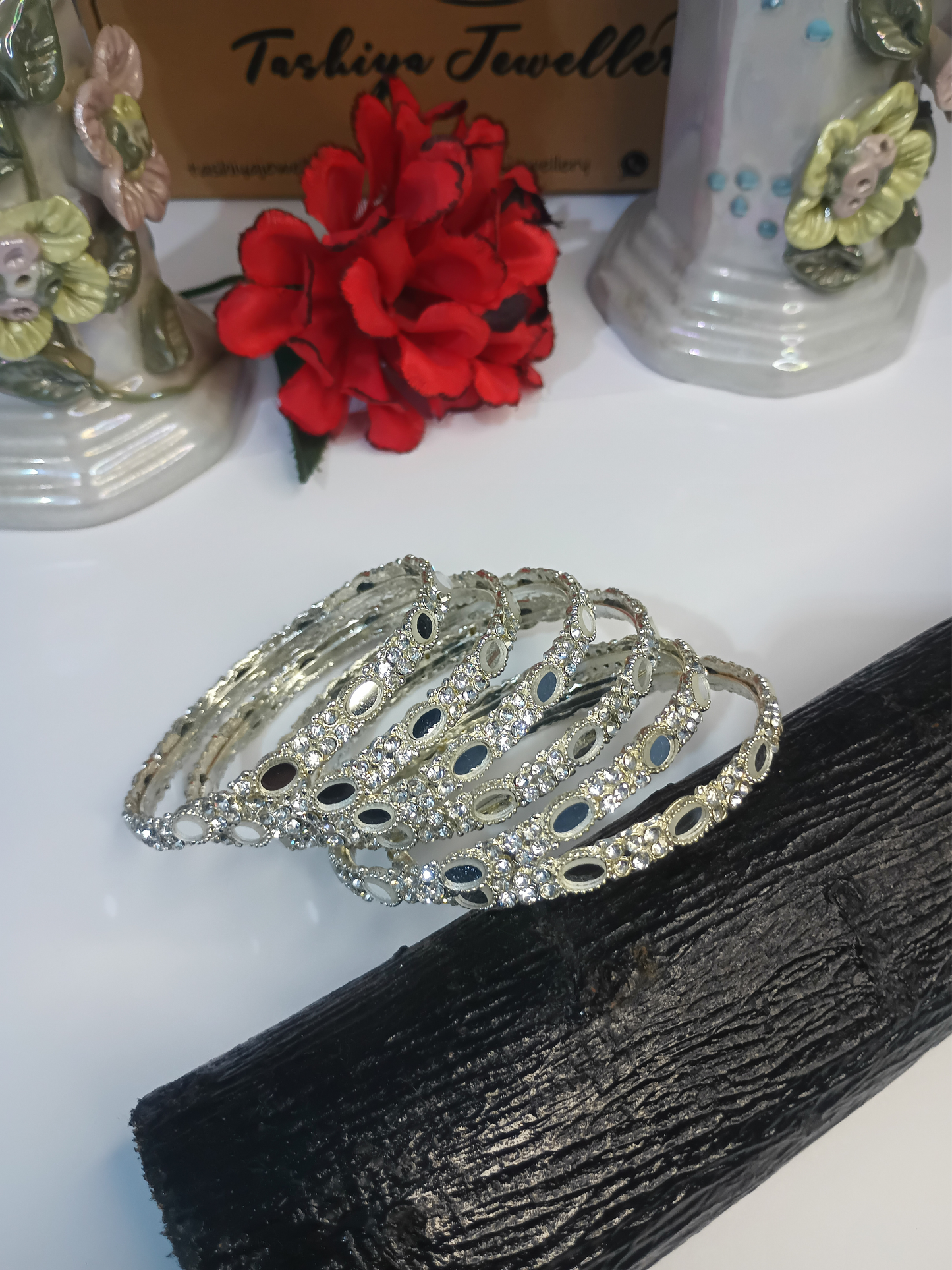 Article A150 CHAANDNI