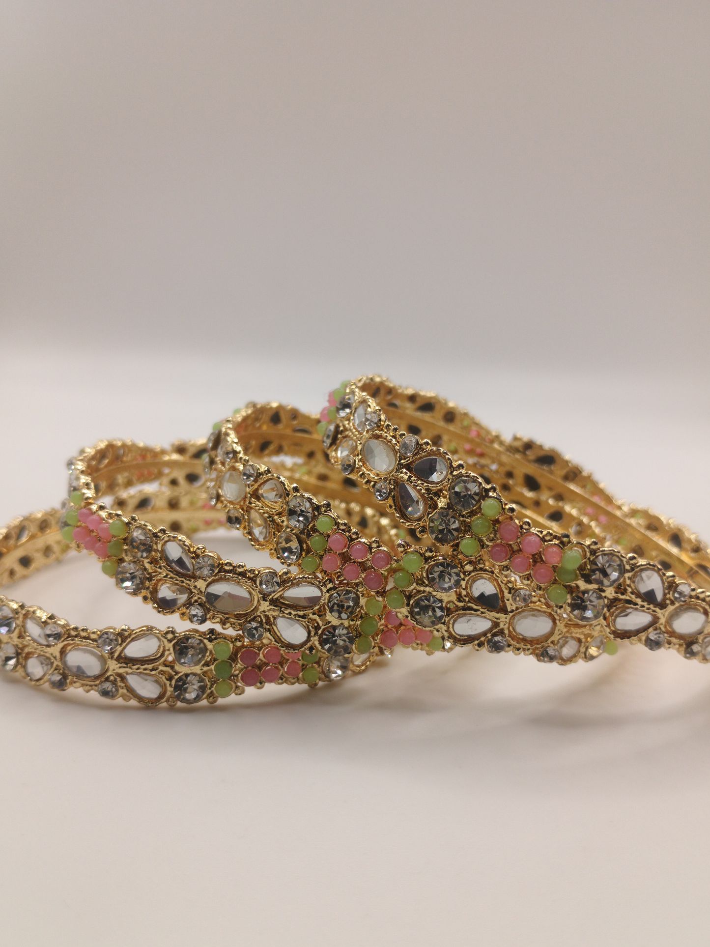 ARTICLE A120 TARKASHI BANGLES