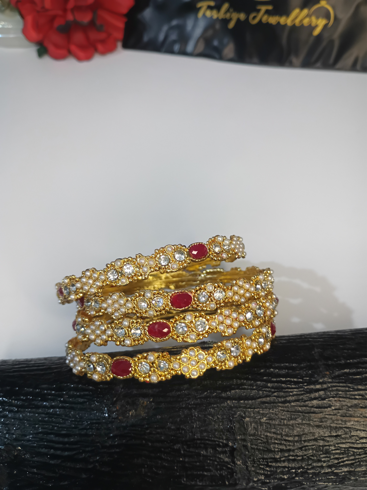 Article A104 JAHAN ARA